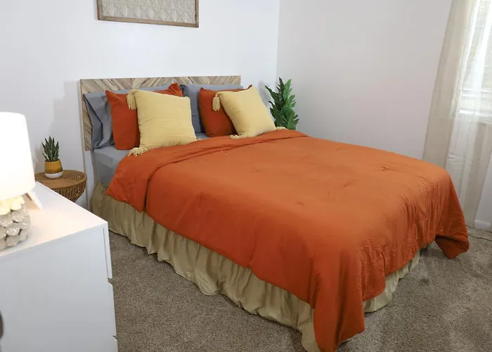 3 Bedroom House With Garage Tallahassee