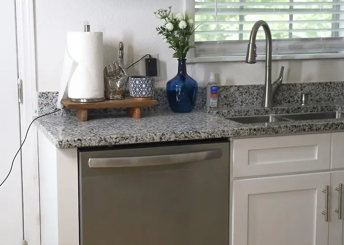 3 Bedroom House With Garage Tallahassee