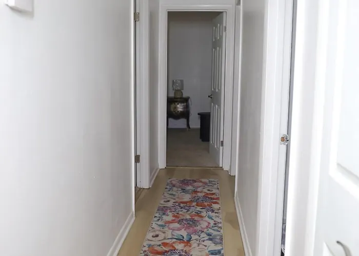 3 Bedroom House With Garage *